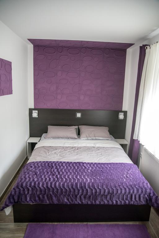 Sobe Novi Grad Hotel โอซีเยก ภายนอก รูปภาพ
